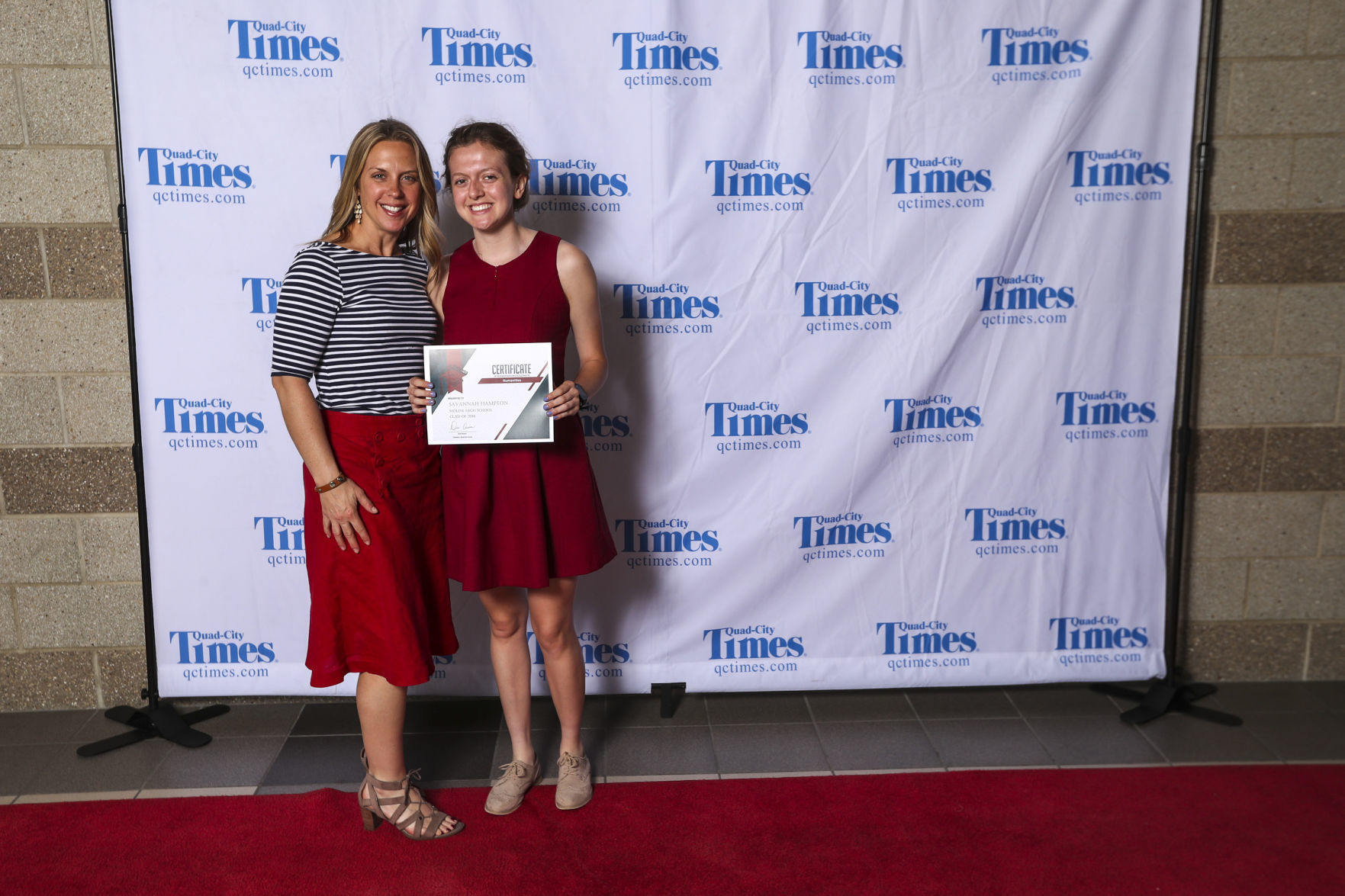 051518-salute-to-academics-red-carpet-047